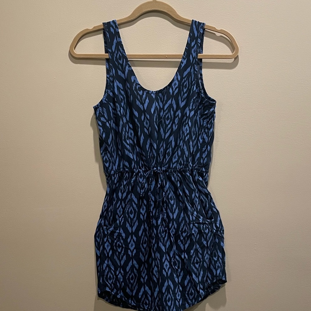 GAP black and blue print dress